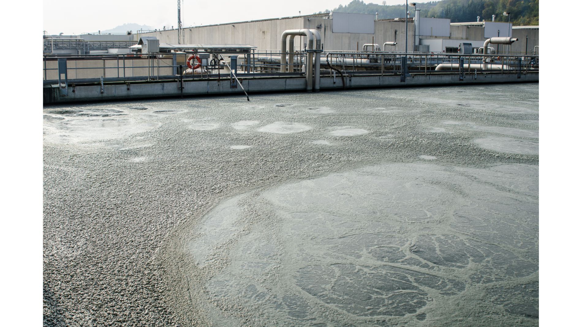 Reactor biológico en operación con carga orgánica variable
